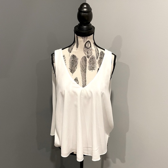 UNIQUE Cape style Zara Blouse - Picture 6 of 9